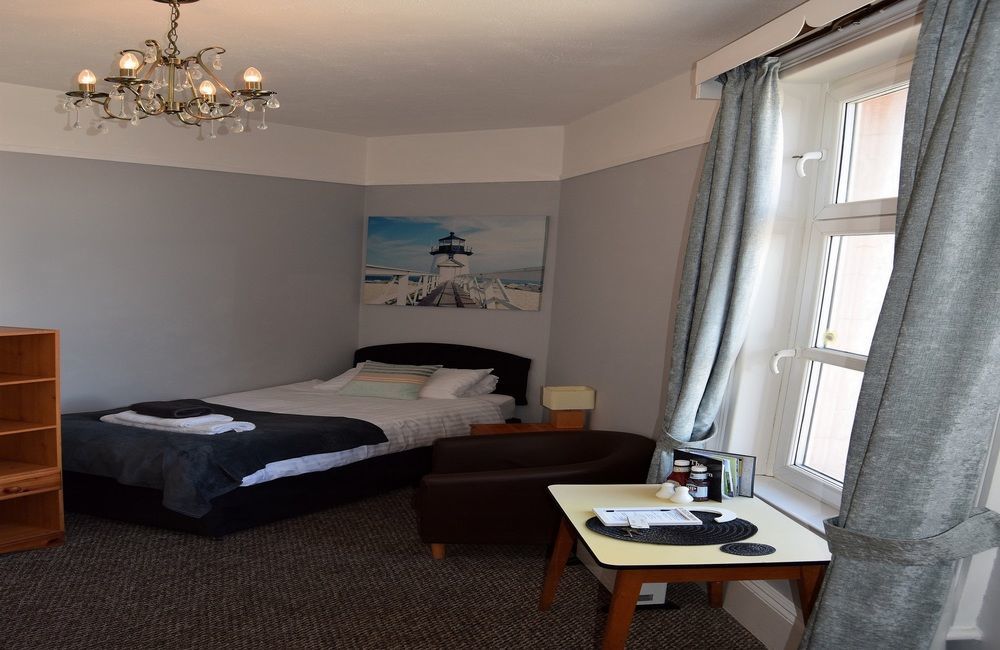 ドーリッシュ The Blenheim Bed & Breakfast エクステリア 写真