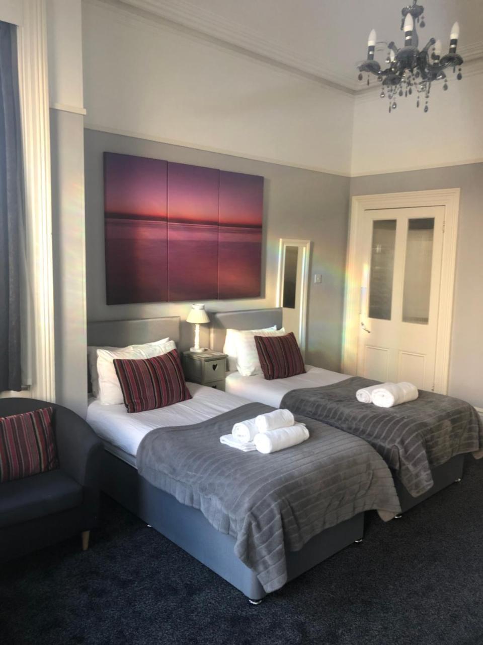 ドーリッシュ The Blenheim Bed & Breakfast エクステリア 写真